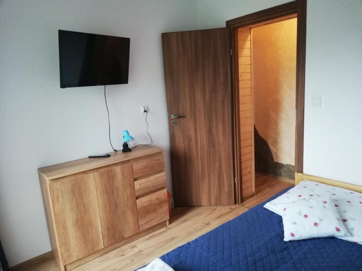 "Dom Pod Grzybkiem" Apartman Krościenko Kültér fotó