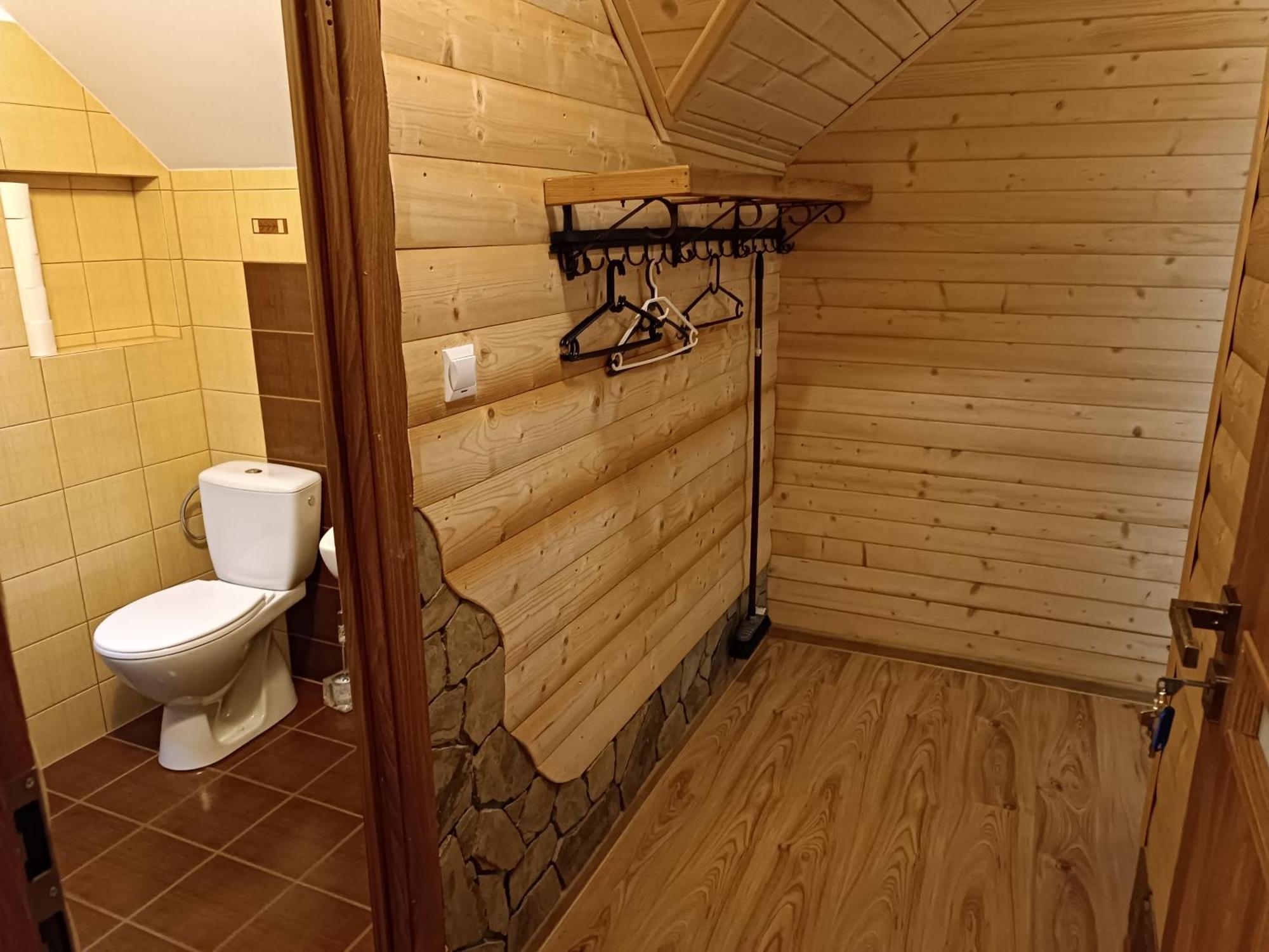 "Dom Pod Grzybkiem" Apartman Krościenko Kültér fotó